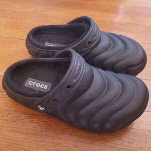 Crocs Women's Fleece Lined Black Clogs Size 8